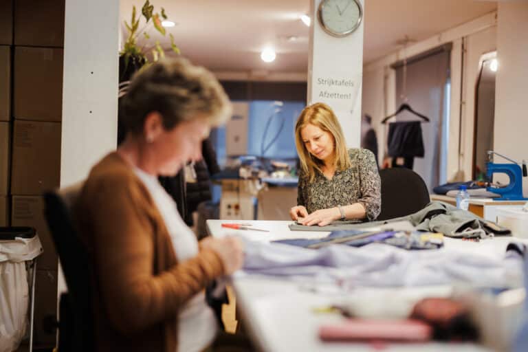 Tailormade Kleding Kopen In Oxford Antwerpen Haar Made-To Measure Atelier