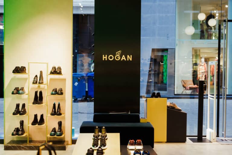 Hogan Schoenenwinkel Voor Mannen En Vrouwen In Antwerpen